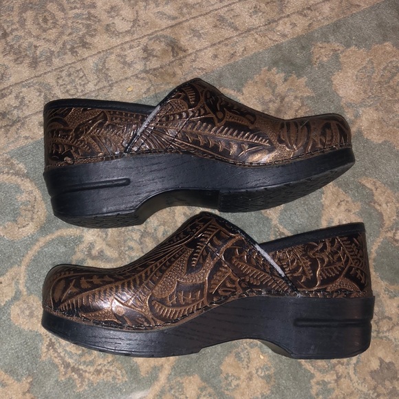 DANSKO CLOGS - Picture 2 of 6